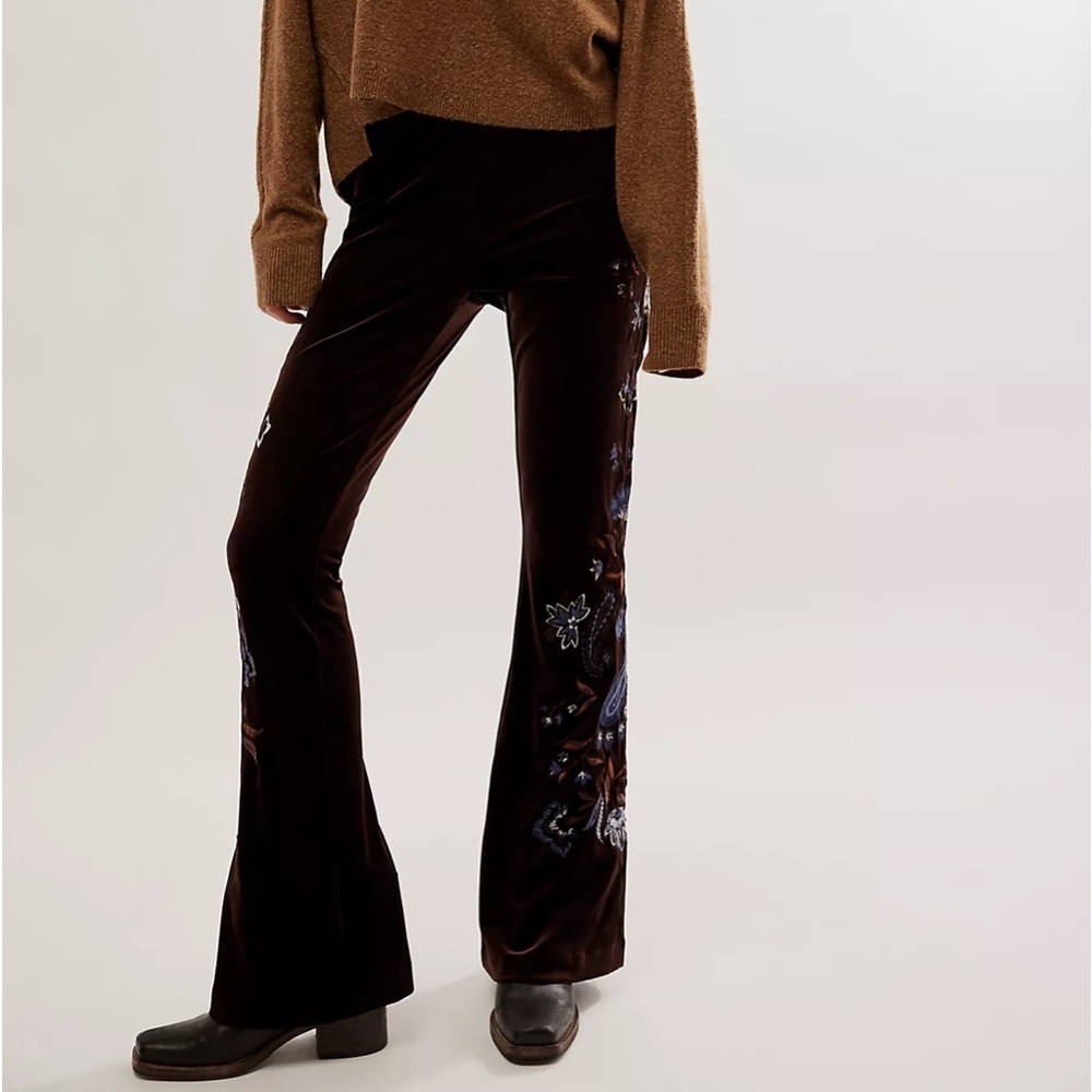 NWT Driftwood Farrah Velvet Pull-On Flare Pants